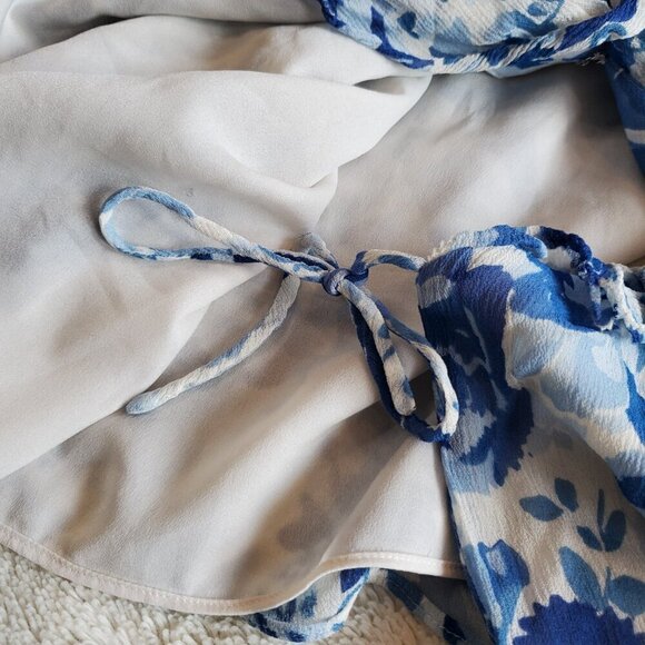 Polo Ralph Lauren Blue White Floral Sleeveless Wrap Blouse 10 Dainty Feminine - Picture 4 of 8